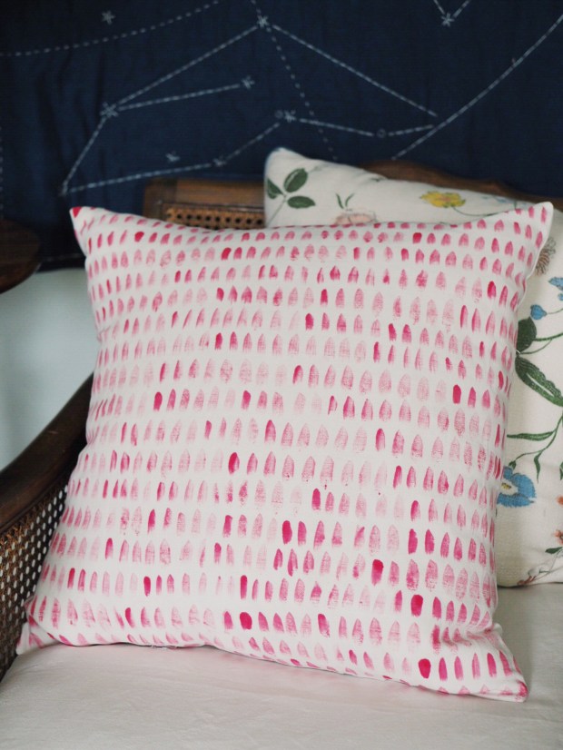 handpainted-cushion-cover