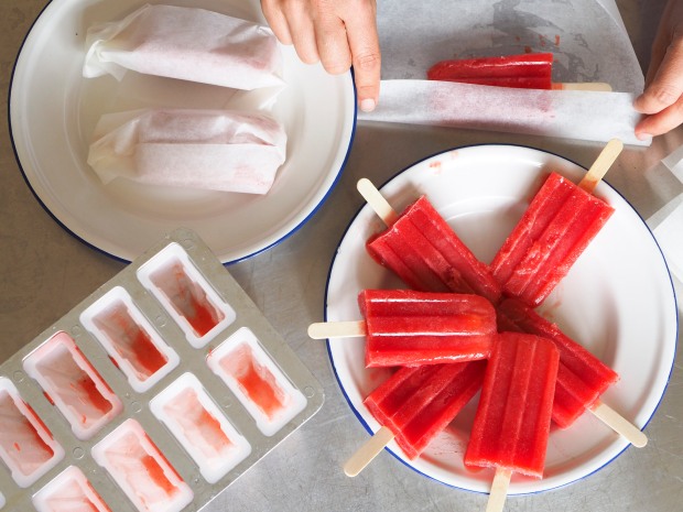 strawberry ice blocks/ice pops/popcicles